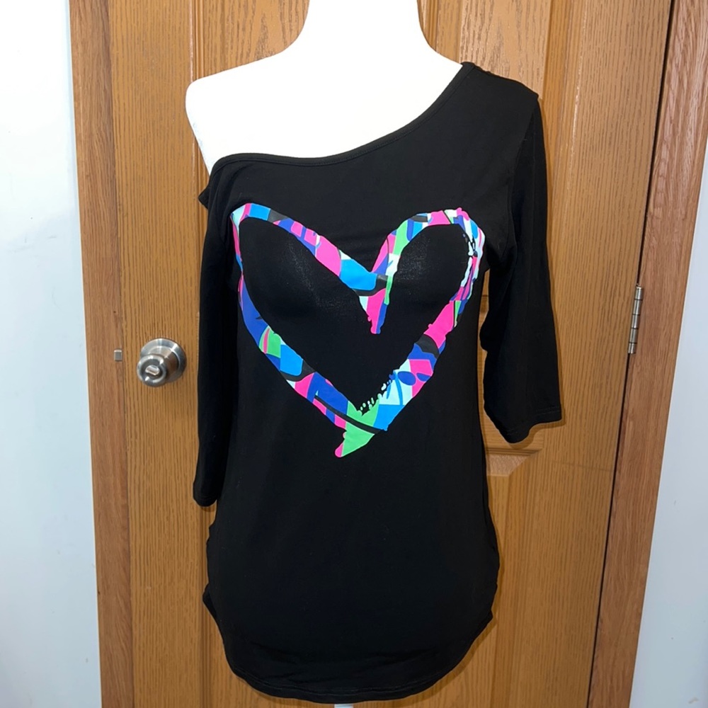 EUC MagicMk 80’s style off the shoulder shirt